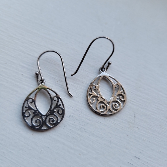 925 Stirling Silver Filigree Earrings - Picture 5 of 7